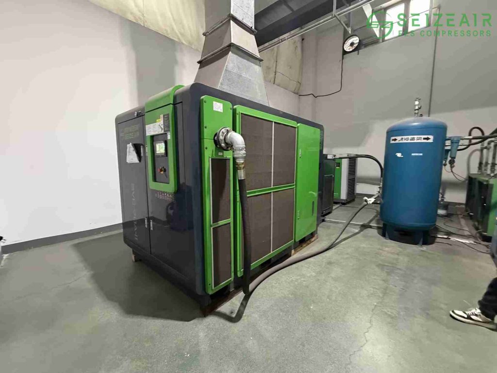 Oil-injected-screw-air-compressor-seize-air